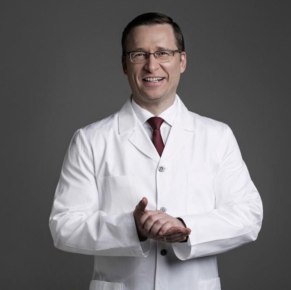 Raymond Mattingly, Physician